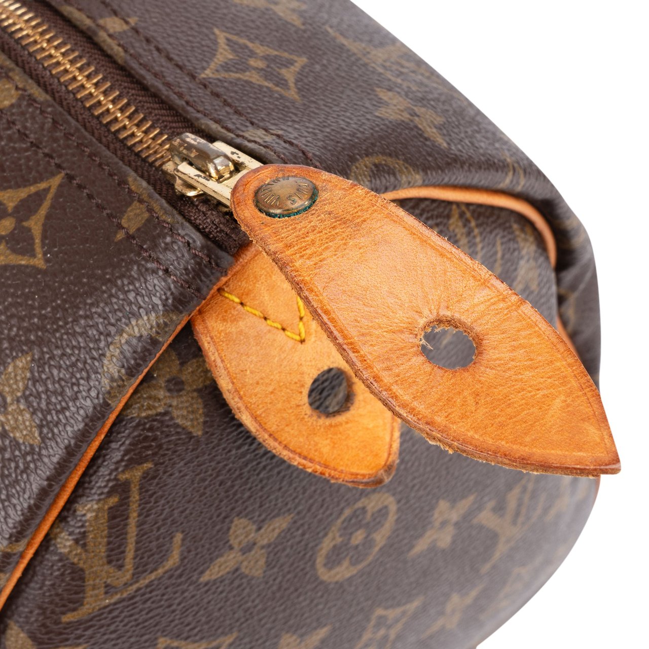 Louis Vuitton Louis Vuitton Canvas Monogram Speedy 30 Handbag Bruin