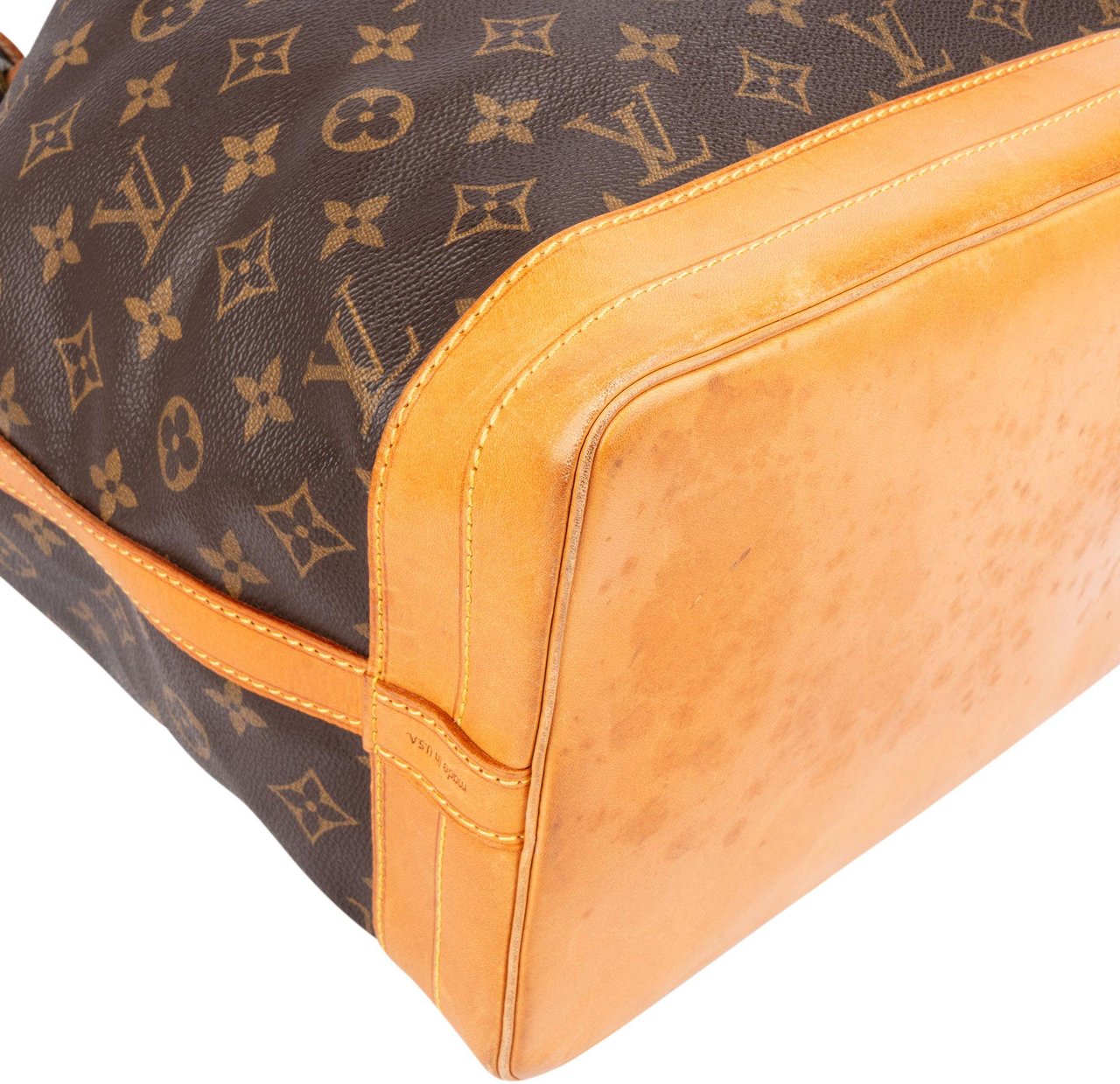 Louis Vuitton Louis Vuitton Canvas Monogram Sac Noe Grande Shoulder Bag Bruin