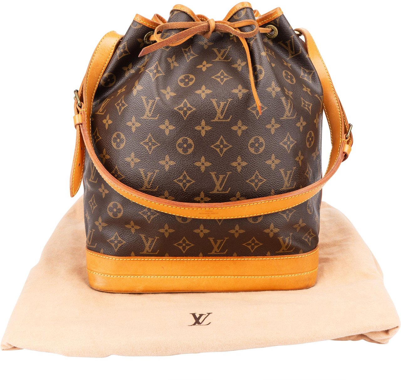 Louis Vuitton Louis Vuitton Canvas Monogram Sac Noe Grande Shoulder Bag Bruin
