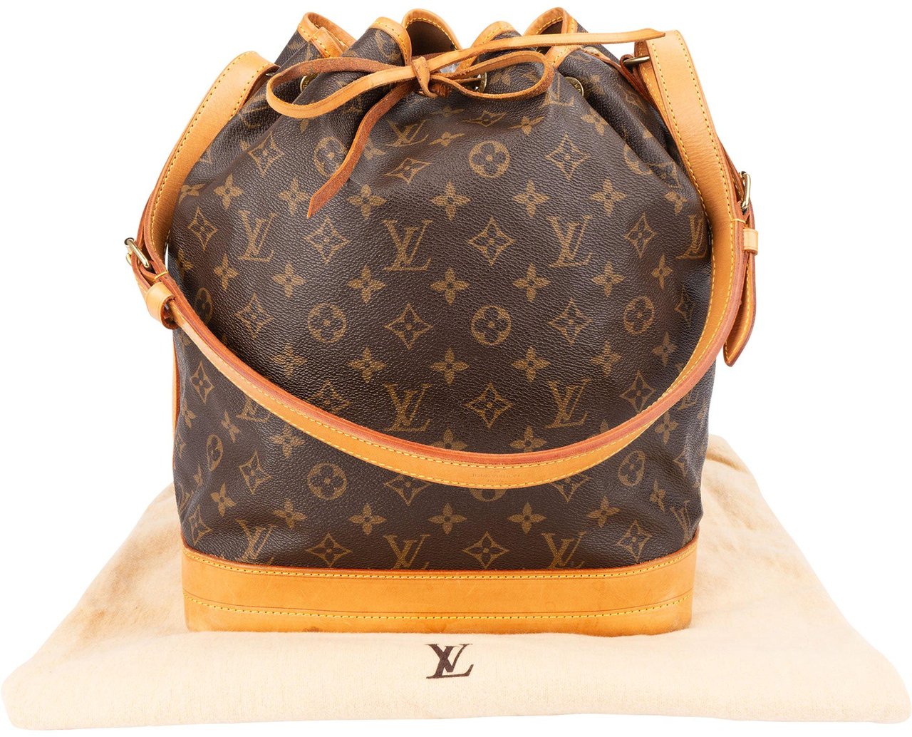 Louis Vuitton Louis Vuitton Canvas Monogram Sac Noe Grande Shoulder Bag Bruin