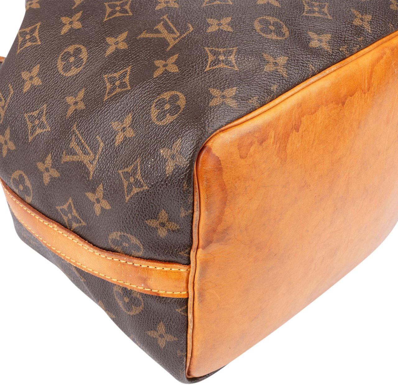Louis Vuitton Louis Vuitton Canvas Monogram Sac Noe Petit Shoulder Bag Bruin