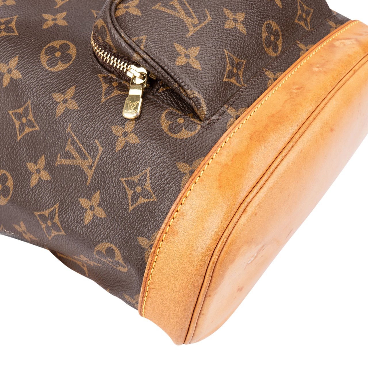 Louis Vuitton Louis Vuitton Canvas Monogram Montsouris MM Handbag Bruin