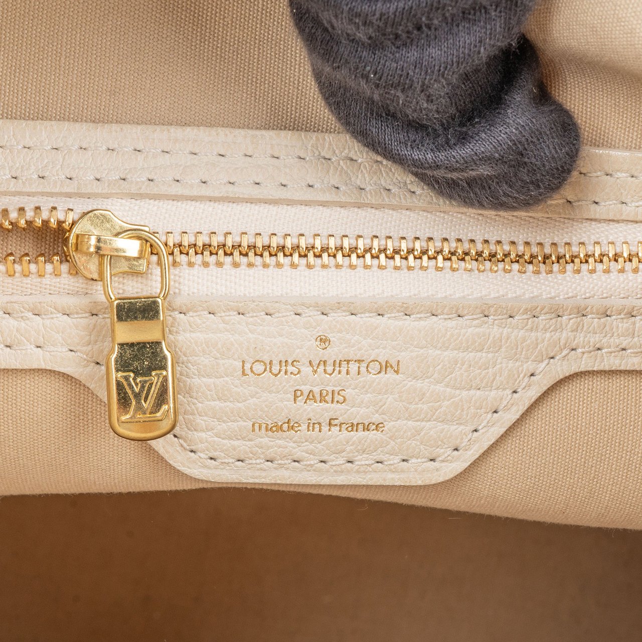 Louis Vuitton Louis Vuitton Mini Lin Monogram Bucket PM Handbag Wit