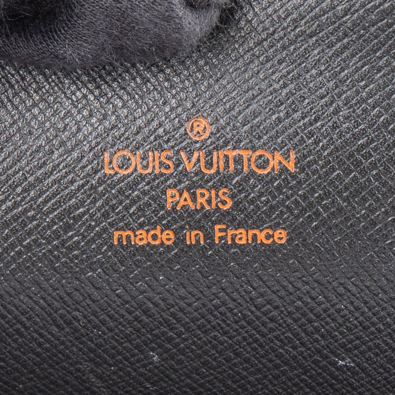 Louis Vuitton Louis Vuitton Noir Epi Leather Laptop Clutch Zwart