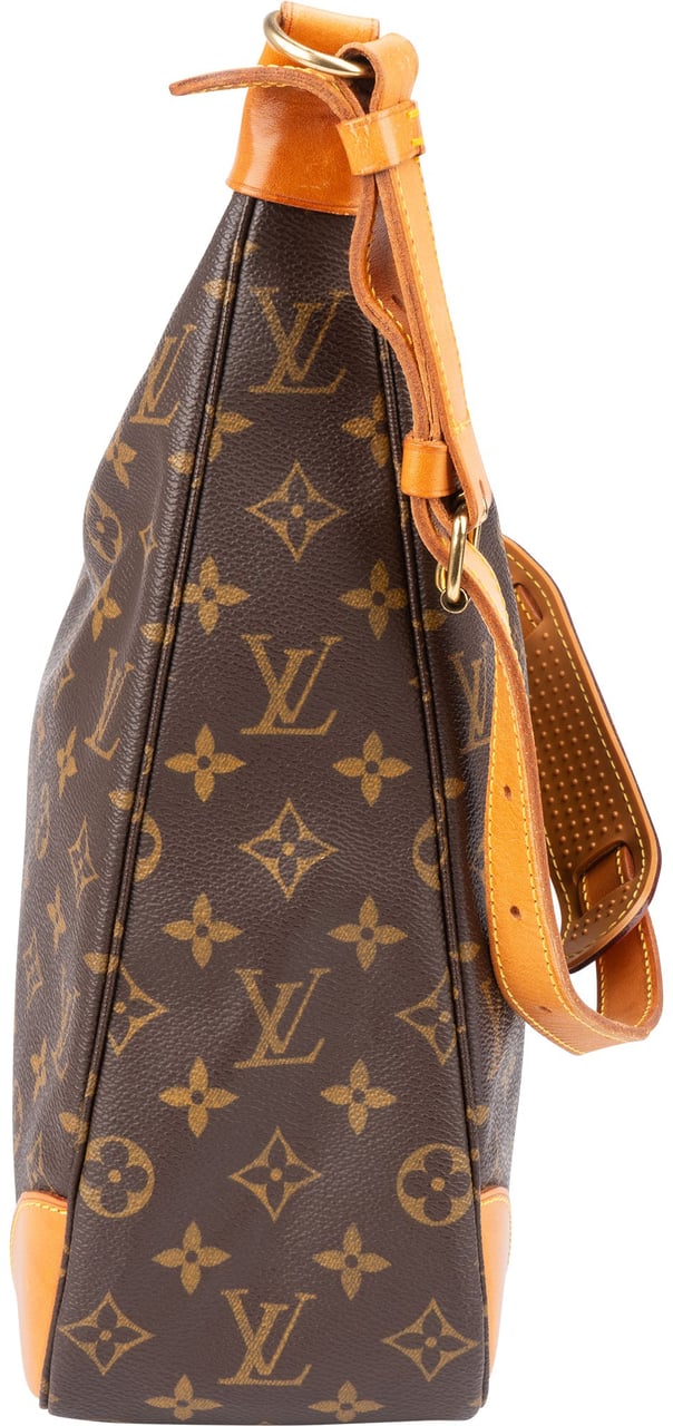 Louis Vuitton Louis Vuitton Canvas Monogram Boulogne Crossbody Bag Bruin