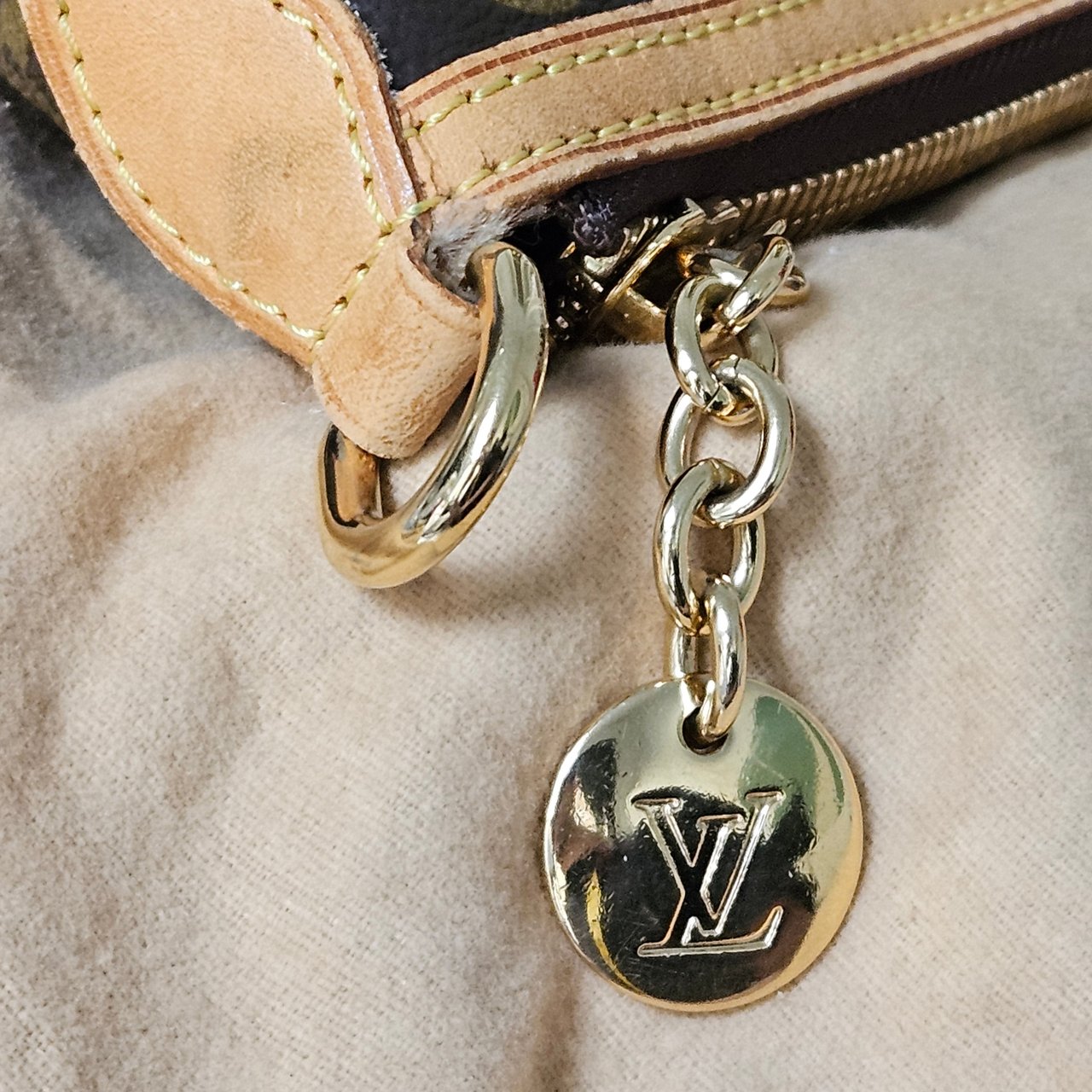 Louis Vuitton Louis Vuitton Canvas Monogram Palermo MM Handbag Bruin