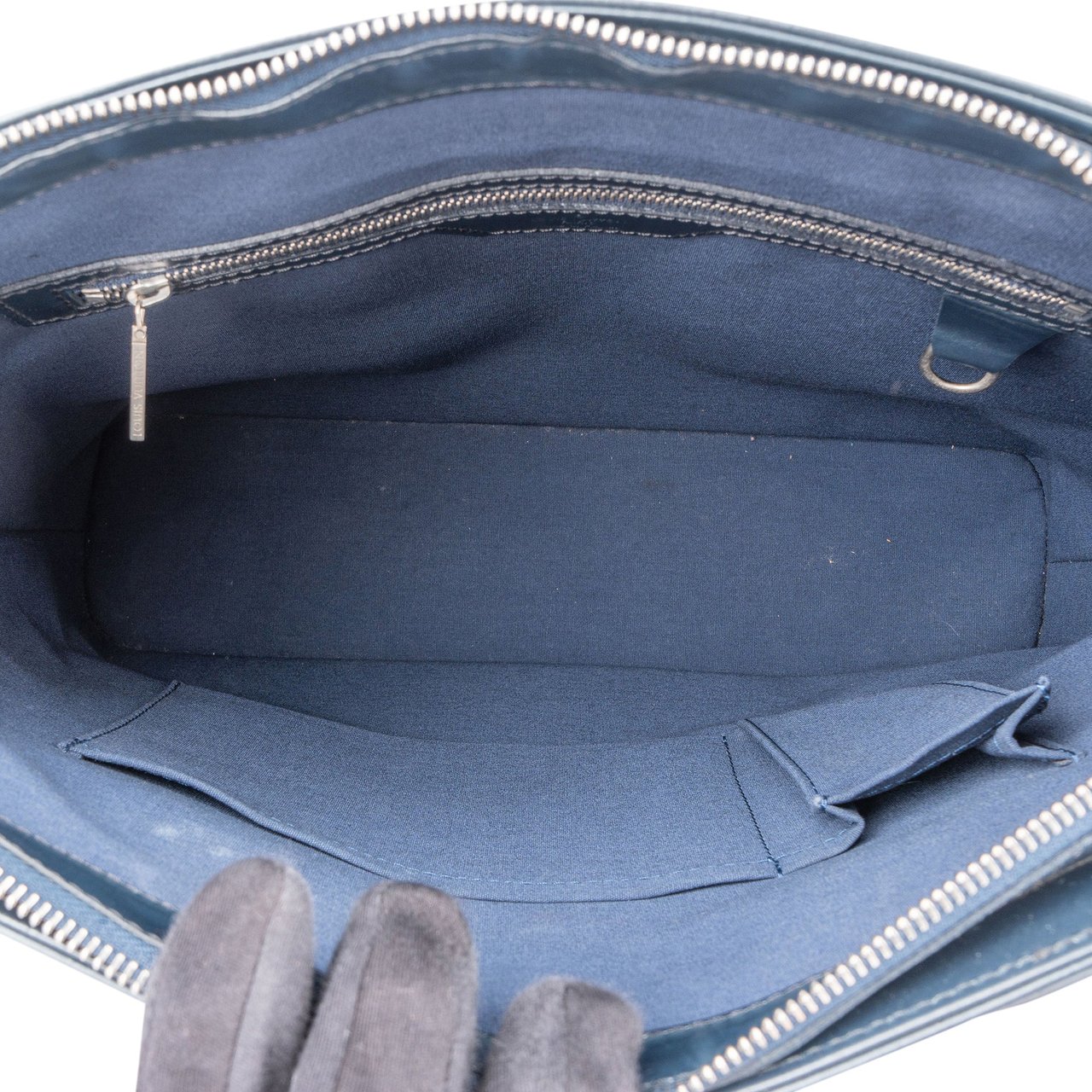 Louis Vuitton Louis Vuitton Mat Vernis Monogram Wilwood Handbag Blauw