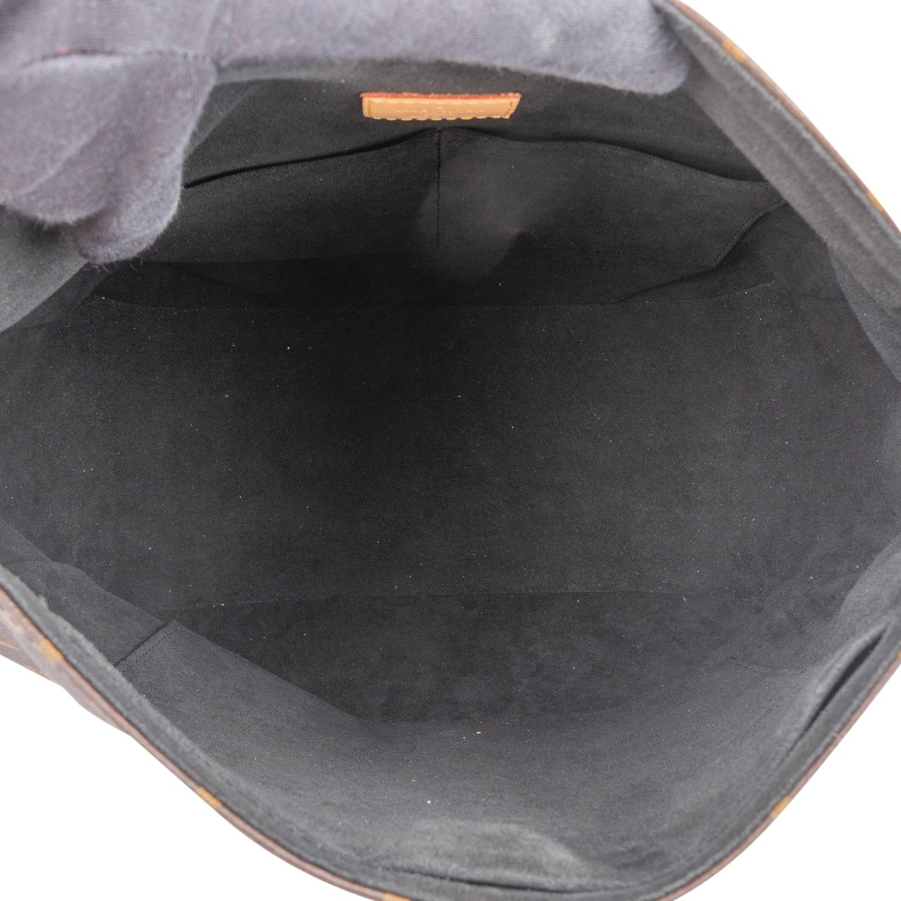 Louis Vuitton Louis Vuitton Canvas Monogram Gaia Handbag Bruin