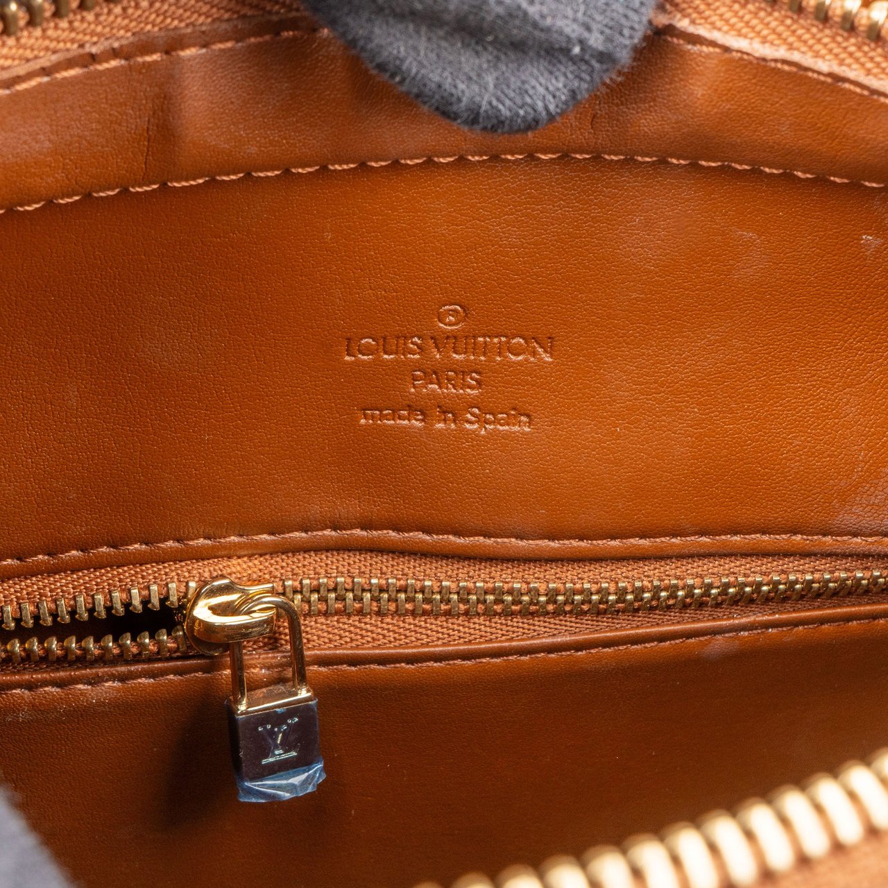 Louis Vuitton Louis Vuitton Vernis Monogram Houston Handbag Bruin