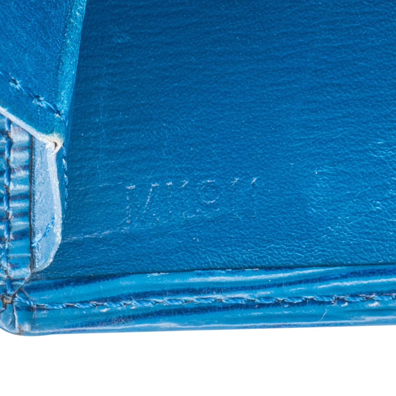 Louis Vuitton Louis Vuitton Bleu Epi Leather Sarah Wallet Divers