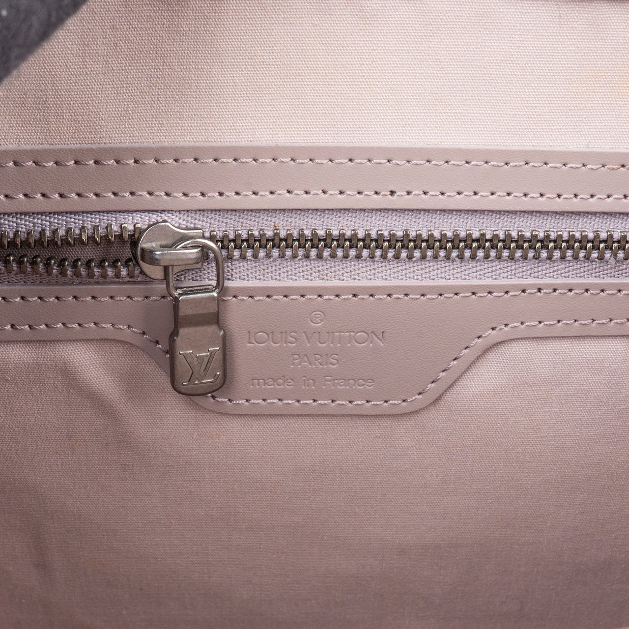 Louis Vuitton Louis Vuitton Lilac Epi Leather Saint Tropez Shoulder Bag Paars