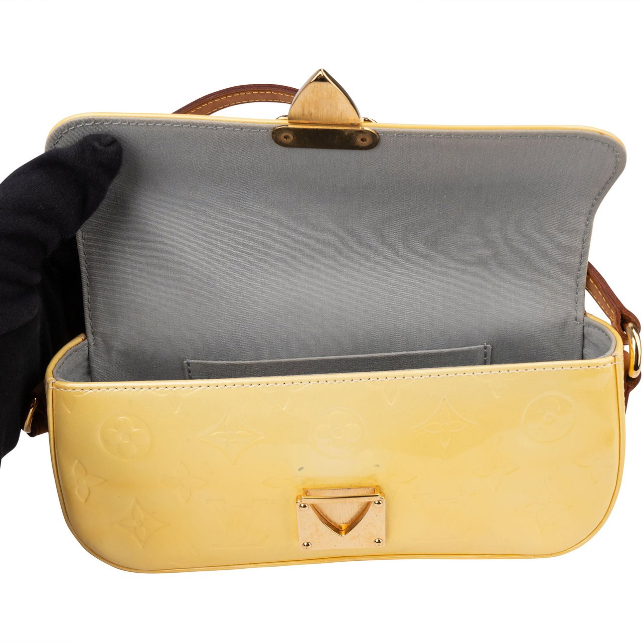 Louis Vuitton Louis Vuitton Yellow Vernis Monogram Malibu Street Handbag Geel