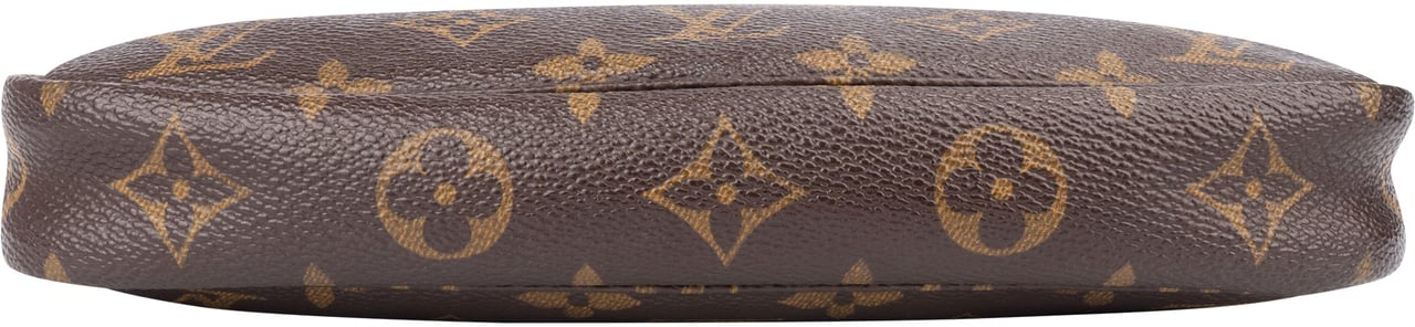 Louis Vuitton Louis Vuitton Canvas Monogram Pochette Accessoire Handbag Bruin