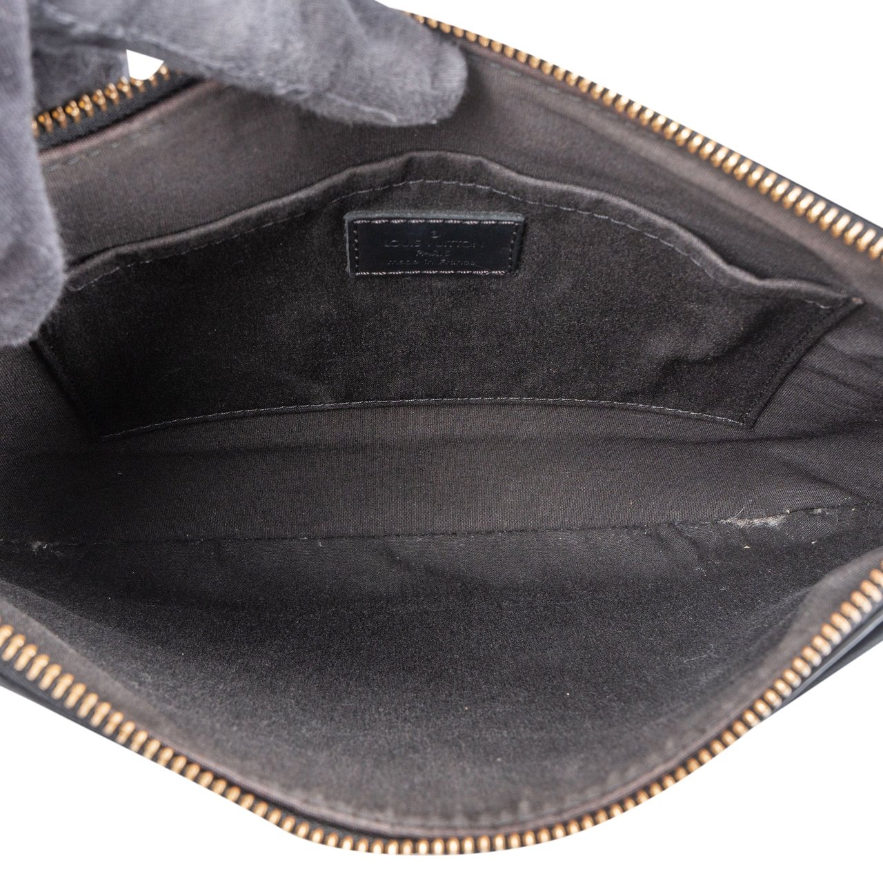 Louis Vuitton Noir Epi Leather Matsy Shoulder Bag Zwart