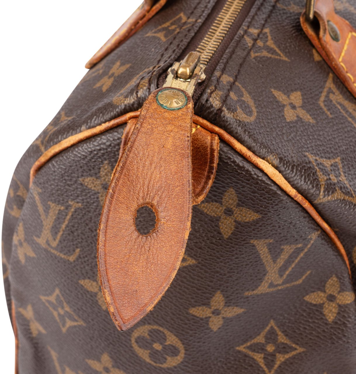 Louis Vuitton Louis Vuitton Canvas Monogram Speedy 25 Handbag Bruin