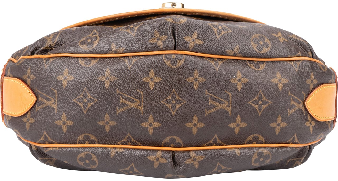 Louis Vuitton Louis Vuitton Canvas Monogram Tulum GM Crossbody Bag Bruin