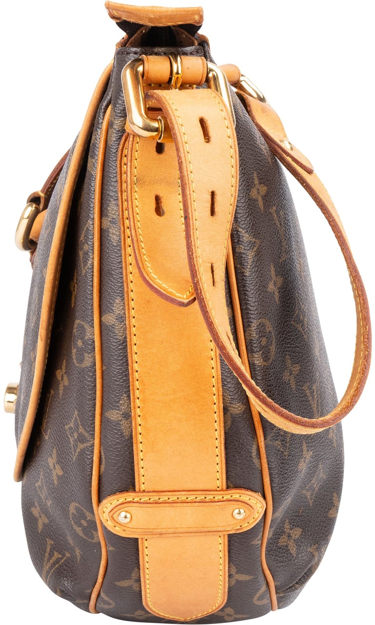 Louis Vuitton Louis Vuitton Canvas Monogram Tulum GM Crossbody Bag Bruin