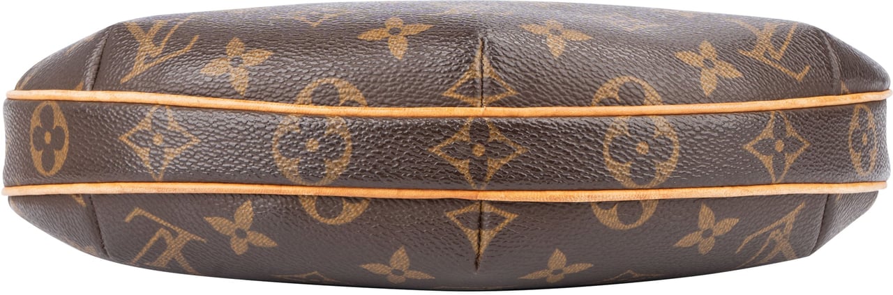 Louis Vuitton Louis Vuitton Canvas Monogram Croissant PM Handbag Bruin