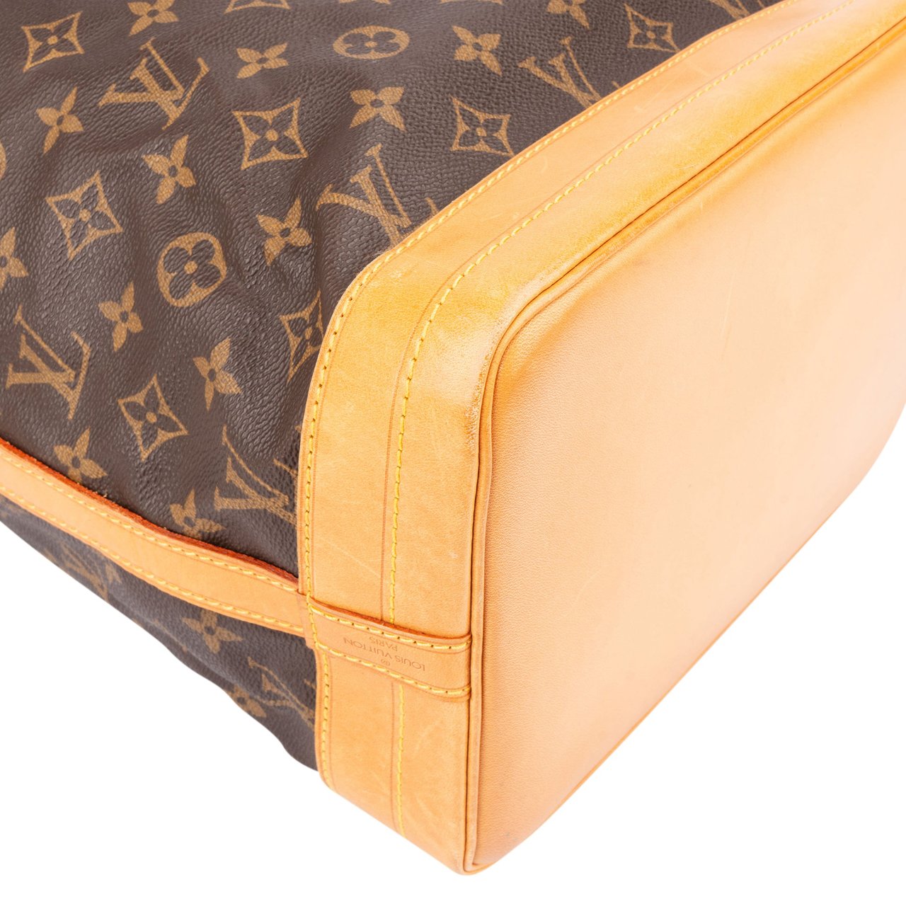 Louis Vuitton Louis Vuitton Canvas Monogram Sac Noe Grande Shoulder Bag Bruin