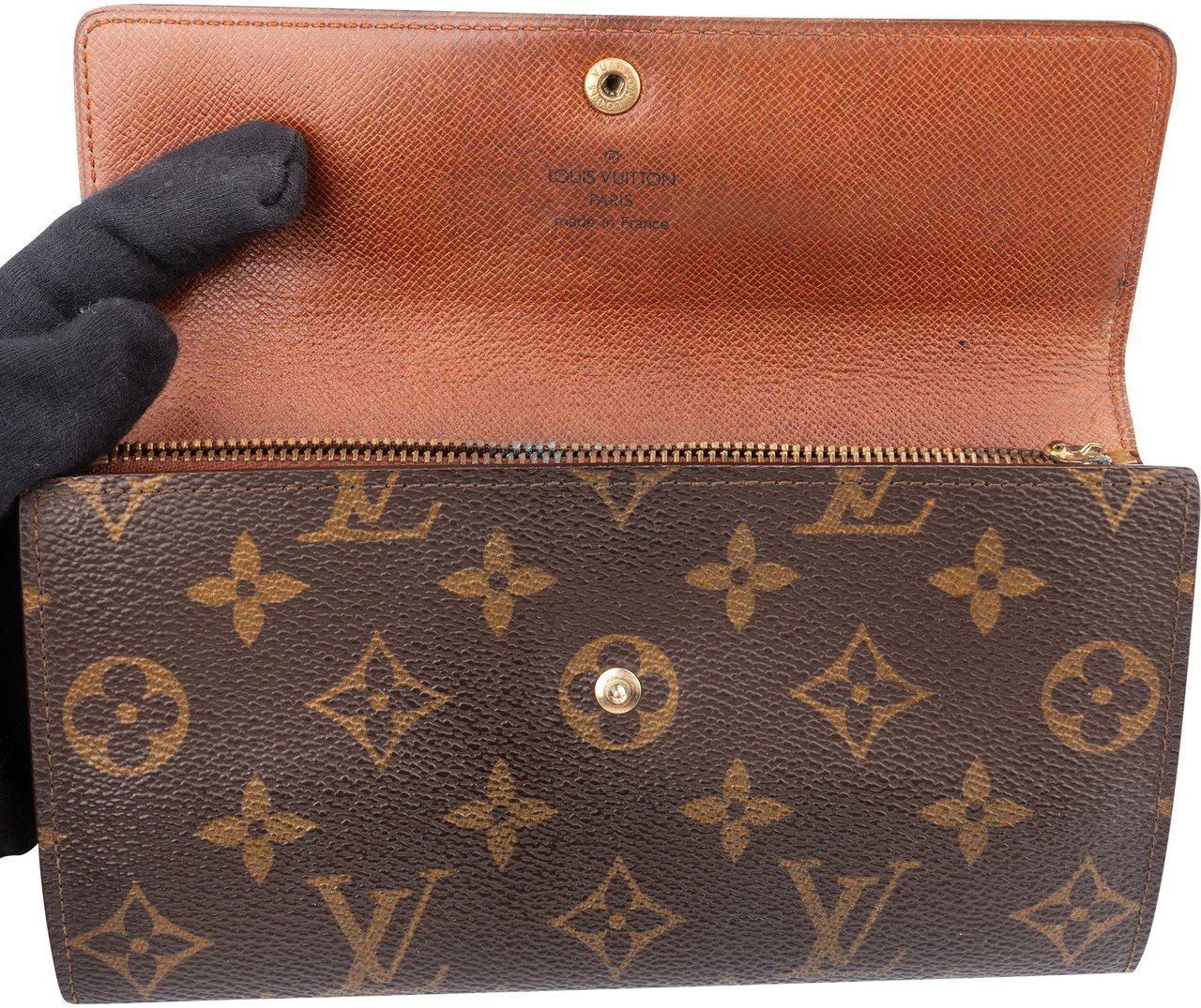 Louis Vuitton Louis Vuitton Canvas Monogram Sarah Wallet Divers