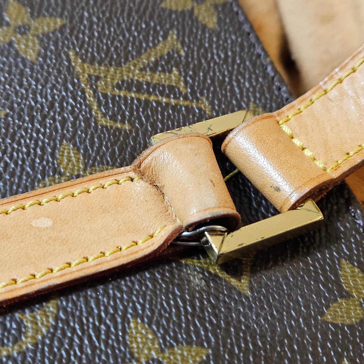 Louis Vuitton Louis Vuitton Canvas Monogram Luco Shoulder Bag Bruin