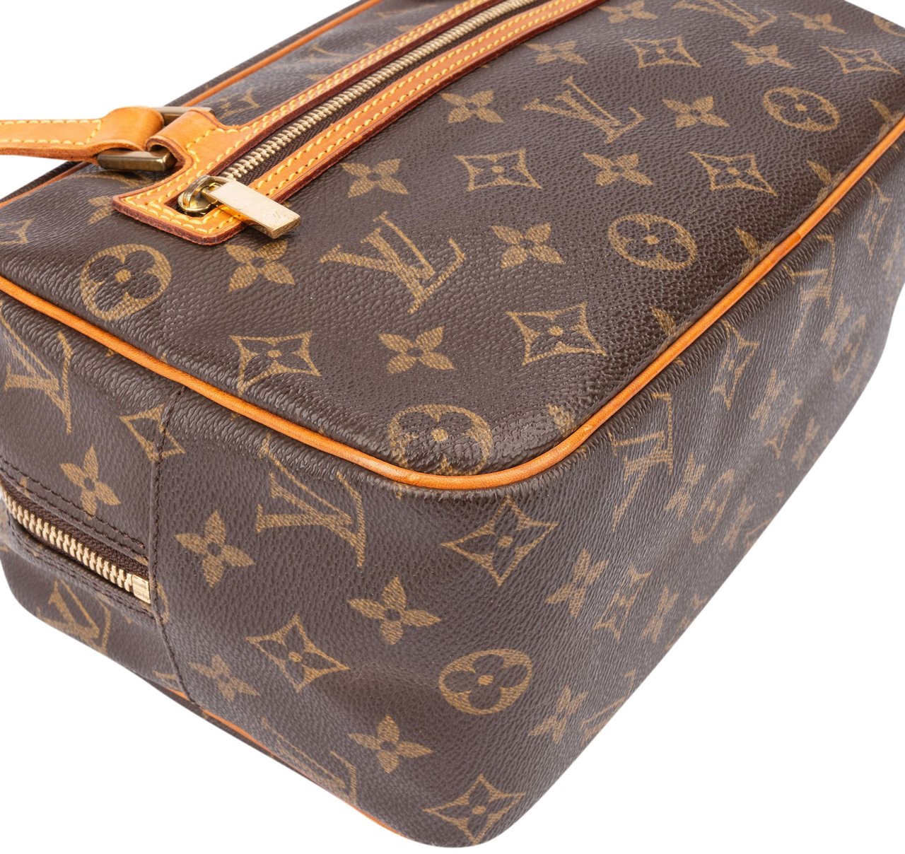 Louis Vuitton Louis Vuitton Canvas Monogram Cite MM Shoulder Bag Bruin