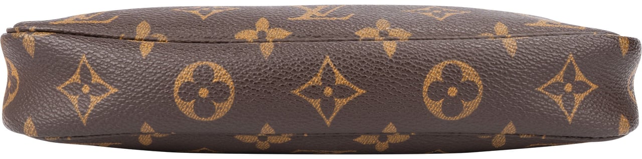 Louis Vuitton Louis Vuitton Canvas Monogram Pochette Accessoire Handbag Bruin
