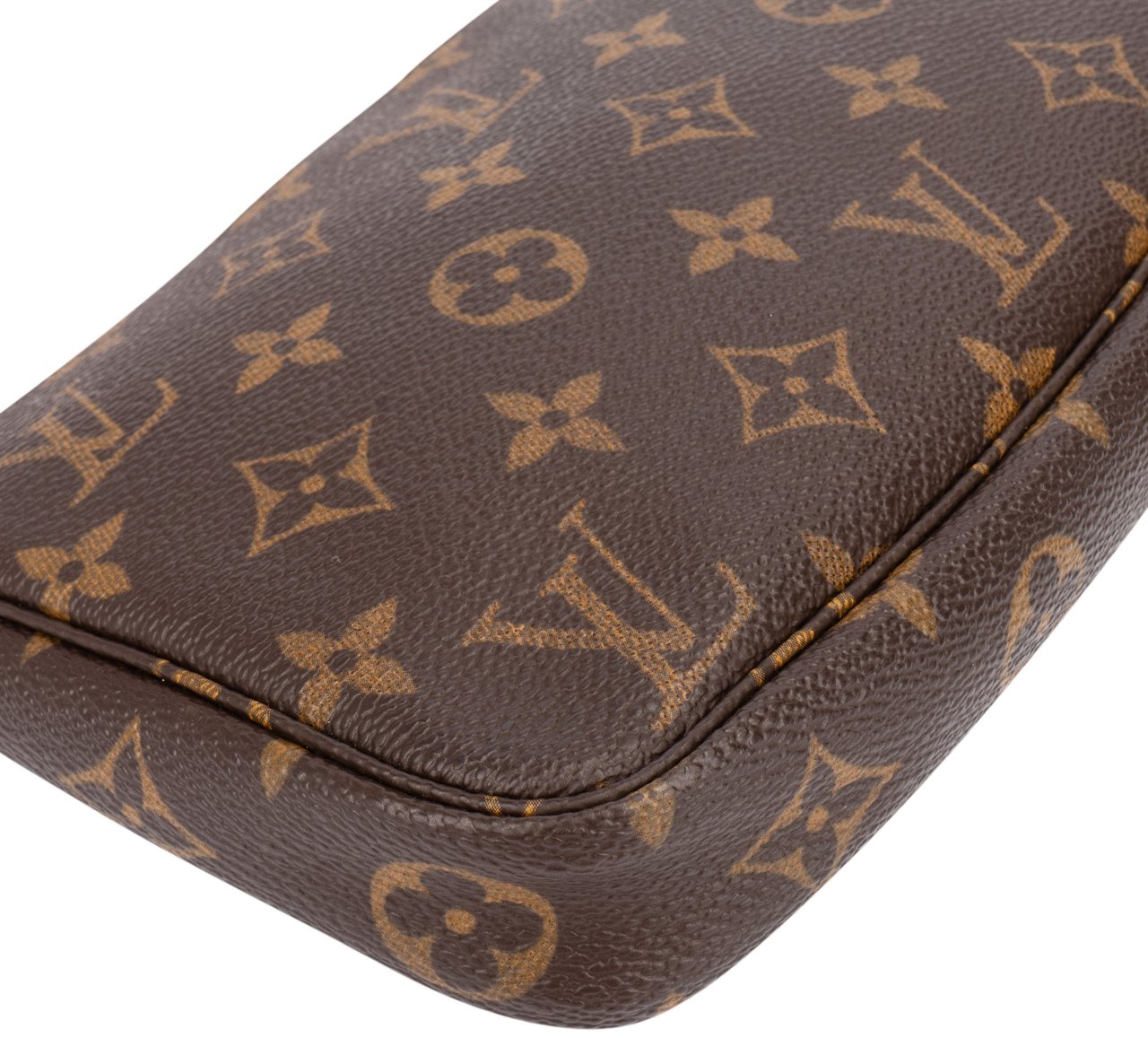Louis Vuitton Louis Vuitton Canvas Monogram Pochette Accessoire Handbag Bruin