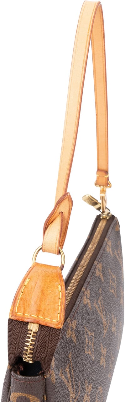 Louis Vuitton Louis Vuitton Canvas Monogram Pochette Accessoire Handbag Bruin