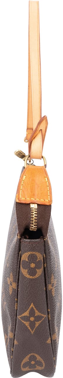 Louis Vuitton Louis Vuitton Canvas Monogram Pochette Accessoire Handbag Bruin