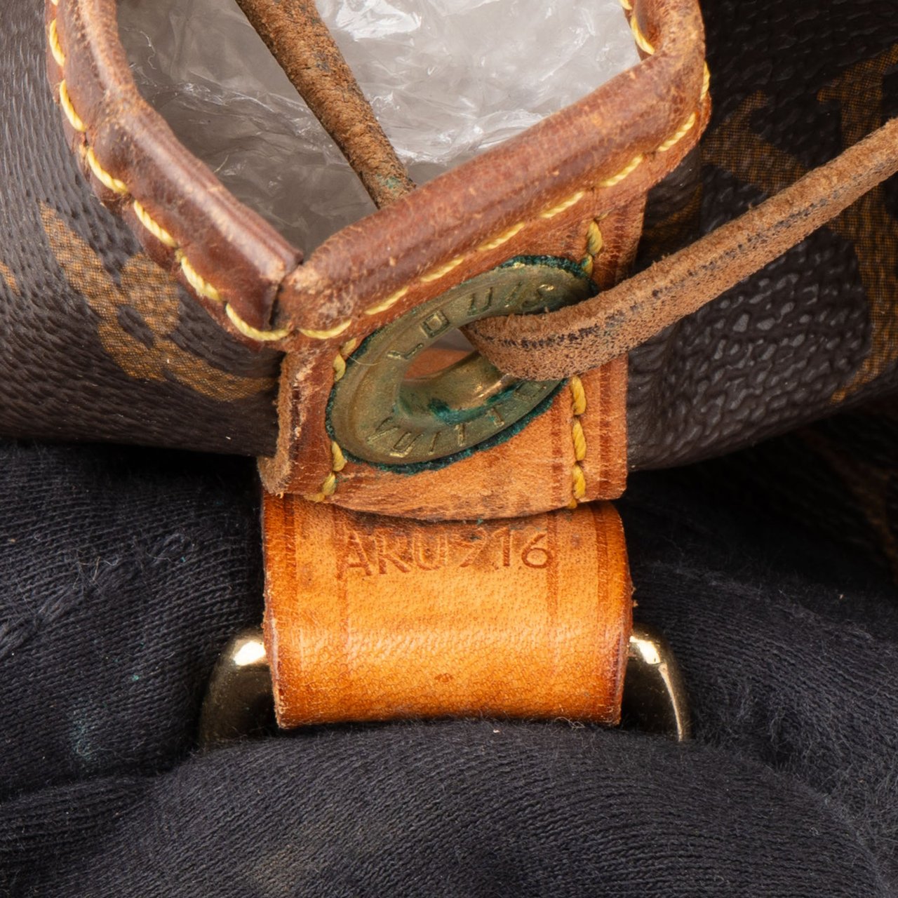 Louis Vuitton Louis Vuitton Canvas Monogram Sac Noe Petit Shoulder Bag Bruin