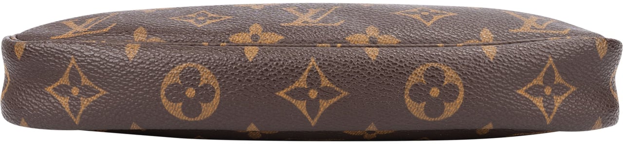 Louis Vuitton Louis Vuitton Canvas Monogram Pochette Accessoire Handbag Bruin