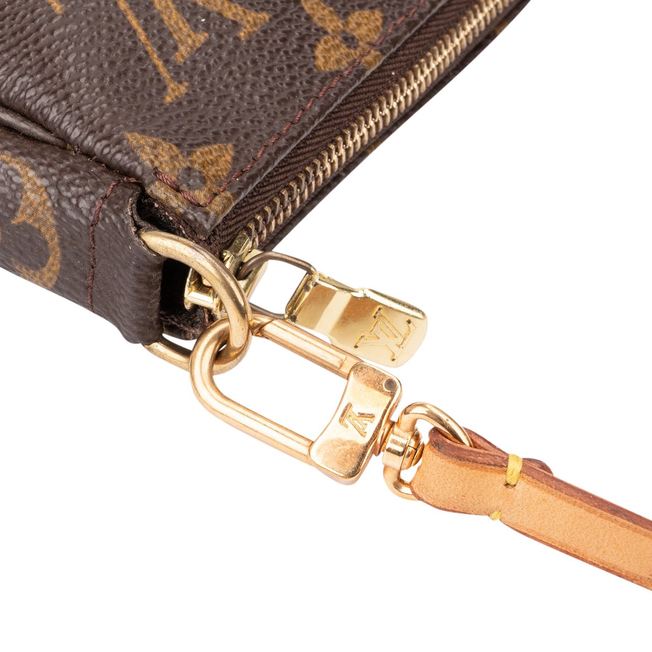 Louis Vuitton Louis Vuitton Canvas Monogram Pochette Accessoire Handbag Bruin