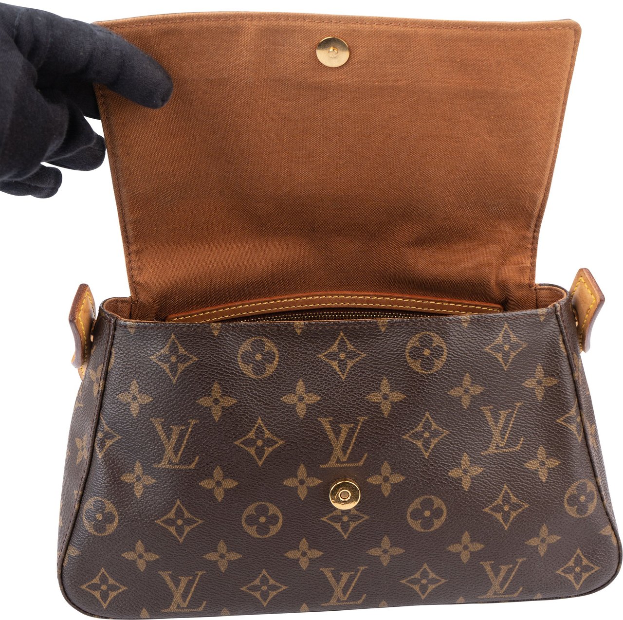 Louis Vuitton Louis Vuitton Canvas Monogram Looping PM Shoulder Bag Bruin