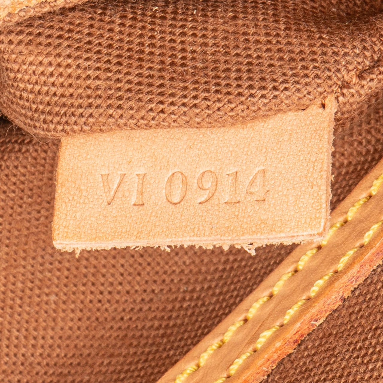 Louis Vuitton Louis Vuitton Canvas Monogram Alma PM Handbag Bruin