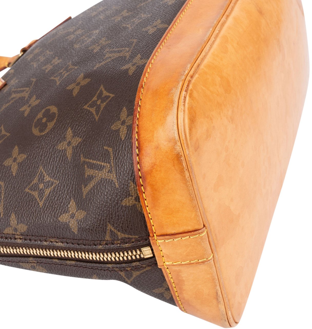 Louis Vuitton Louis Vuitton Canvas Monogram Alma PM Handbag Bruin