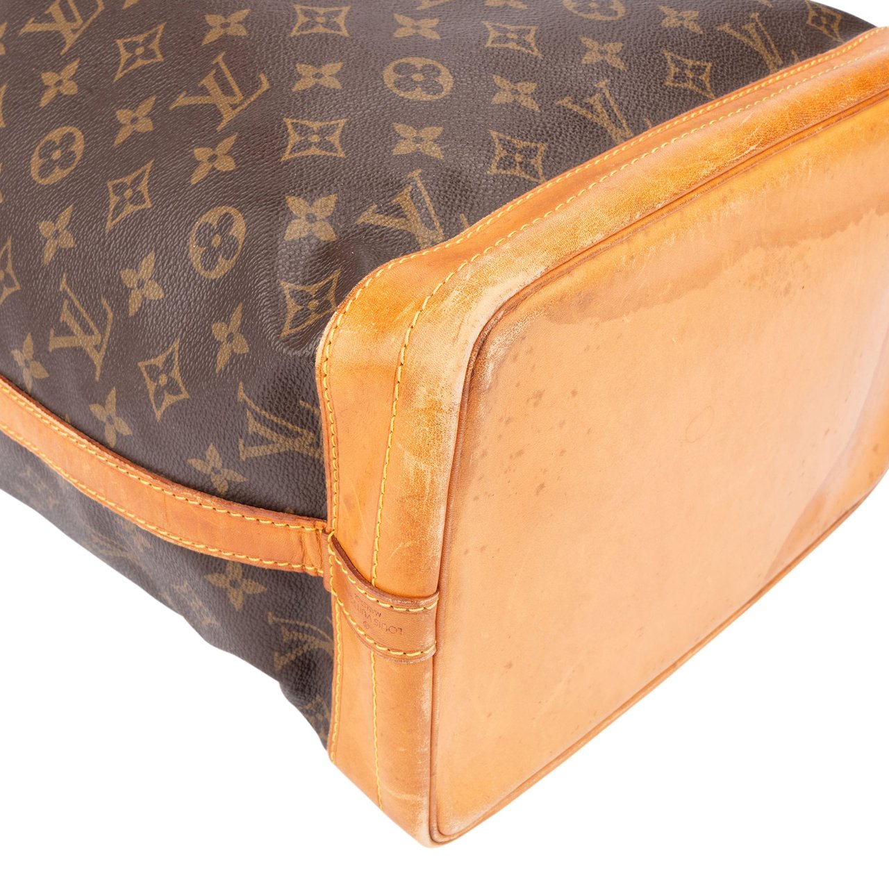 Louis Vuitton Louis Vuitton Canvas Monogram Sac Noe Grande Shoulder Bag Bruin