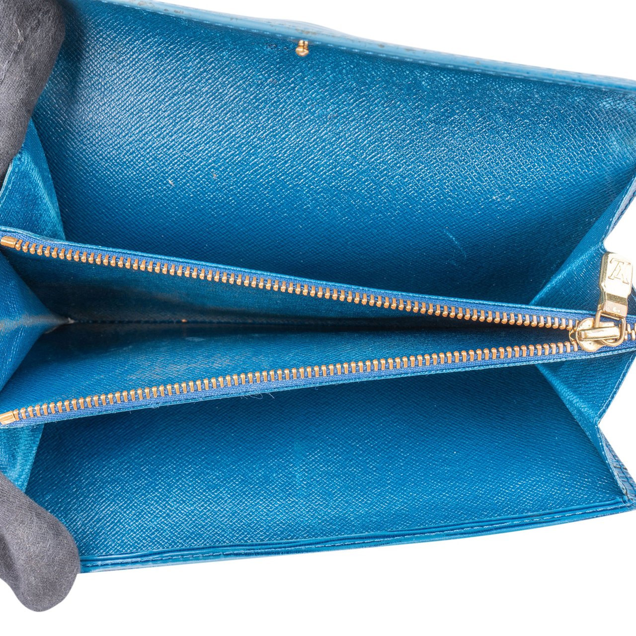 Louis Vuitton Louis Vuitton Bleu Epi Leather Sarah Wallet Divers