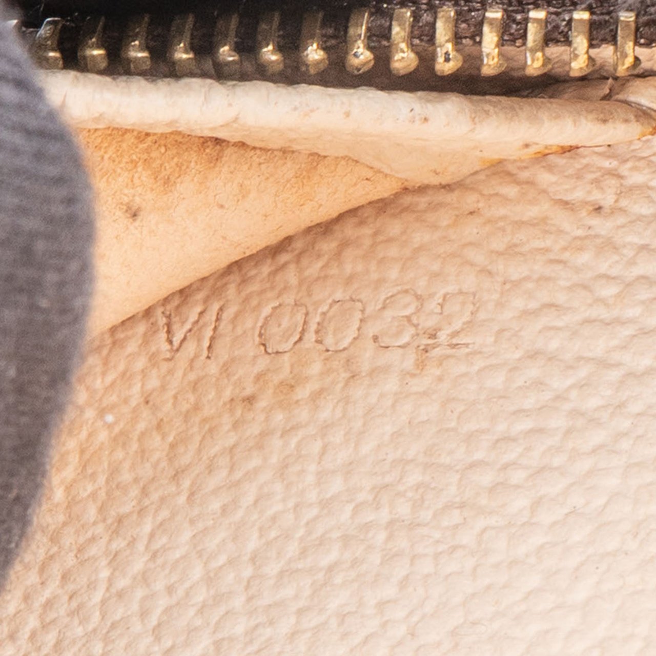 Louis Vuitton Louis Vuitton Canvas Monogram Trousse Blush PM Bruin
