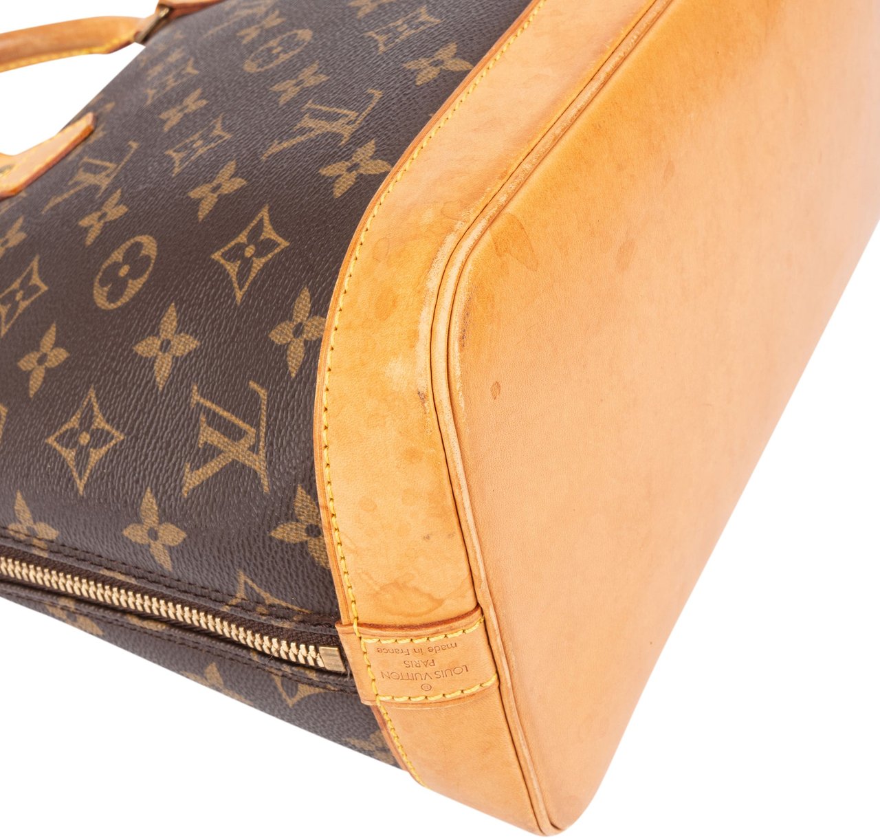Louis Vuitton Louis Vuitton Canvas Monogram Alma PM Handbag Bruin