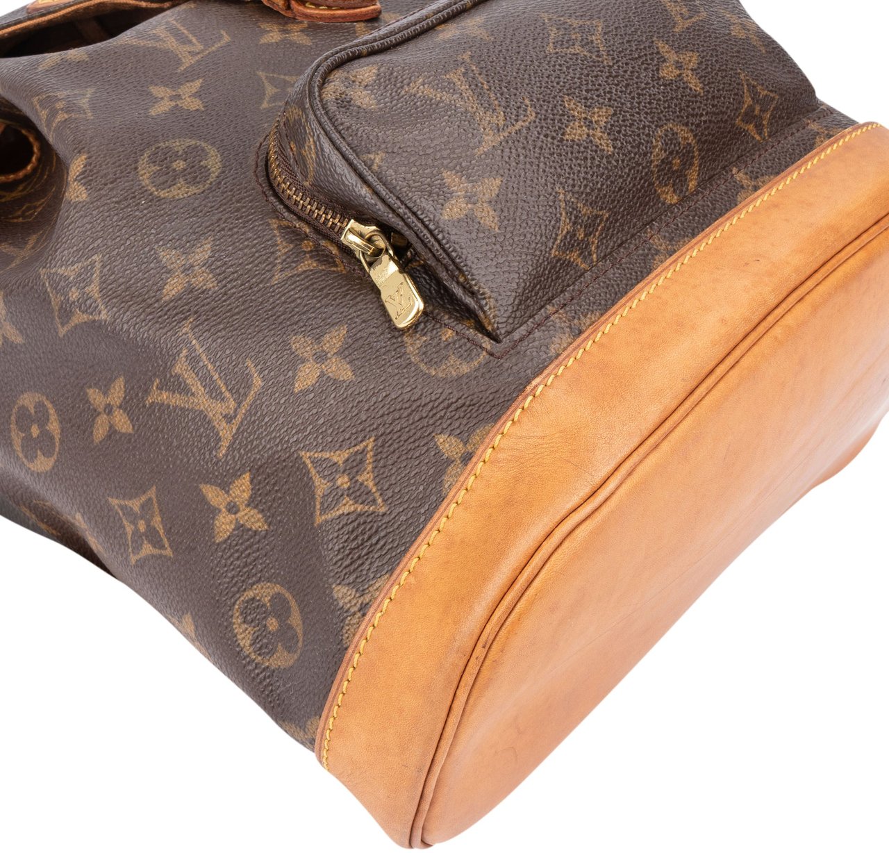 Louis Vuitton Louis Vuitton Canvas Monogram Montsouris MM Backpack Bruin