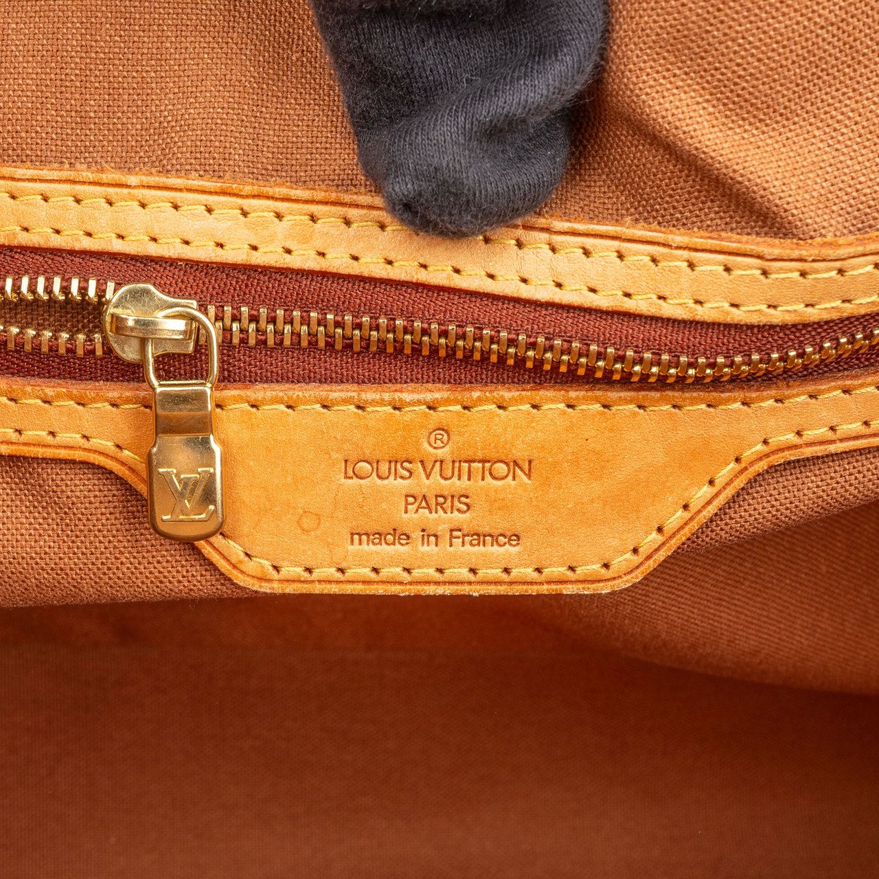 Louis Vuitton Louis Vuitton Canvas Monogram Batignolles Handbag Bruin