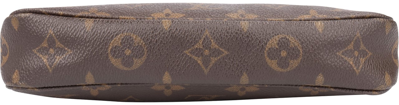 Louis Vuitton Louis Vuitton Canvas Monogram Pochette Accessoire Handbag Bruin