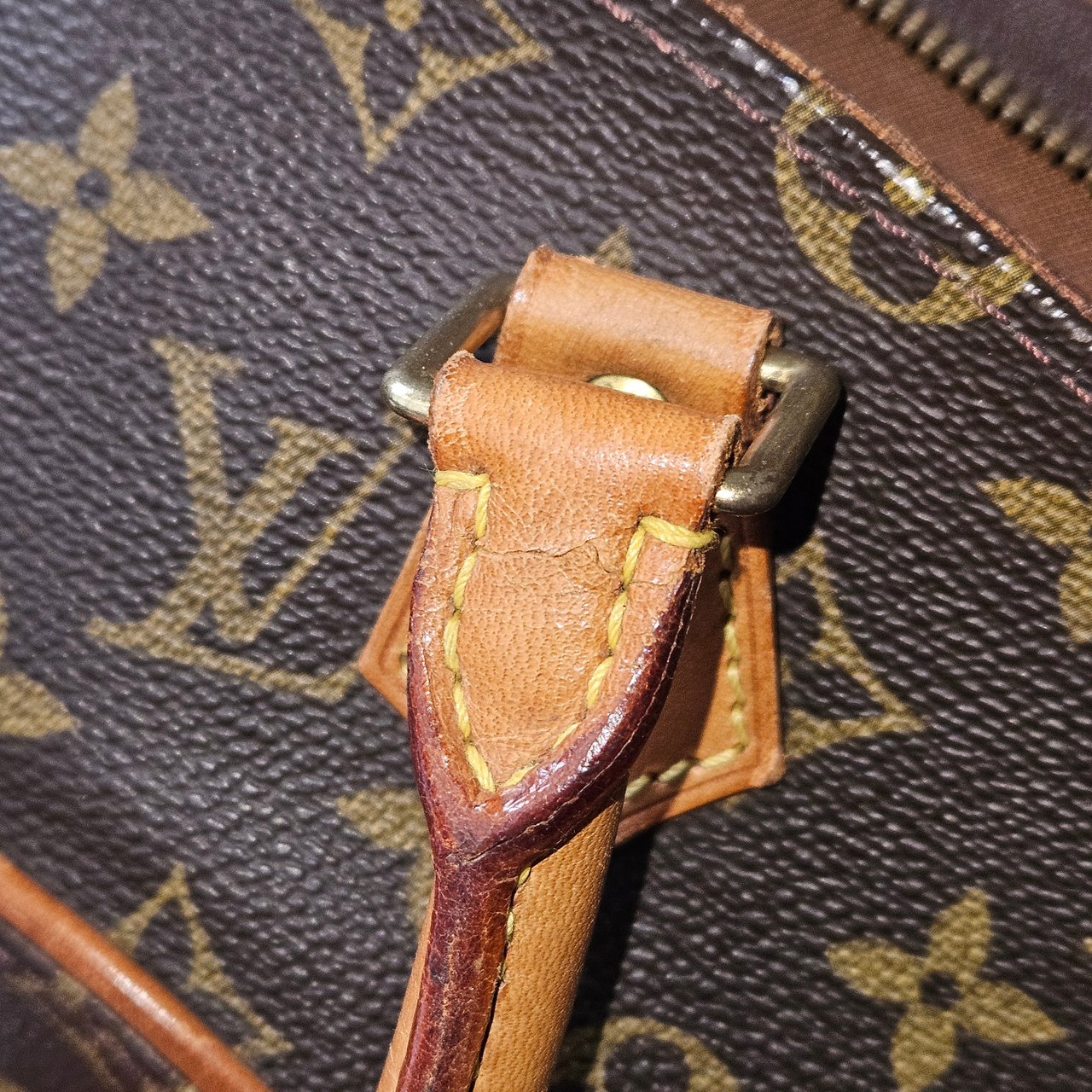 Louis Vuitton Louis Vuitton Canvas Monogram Ellipse MM Handbag Bruin