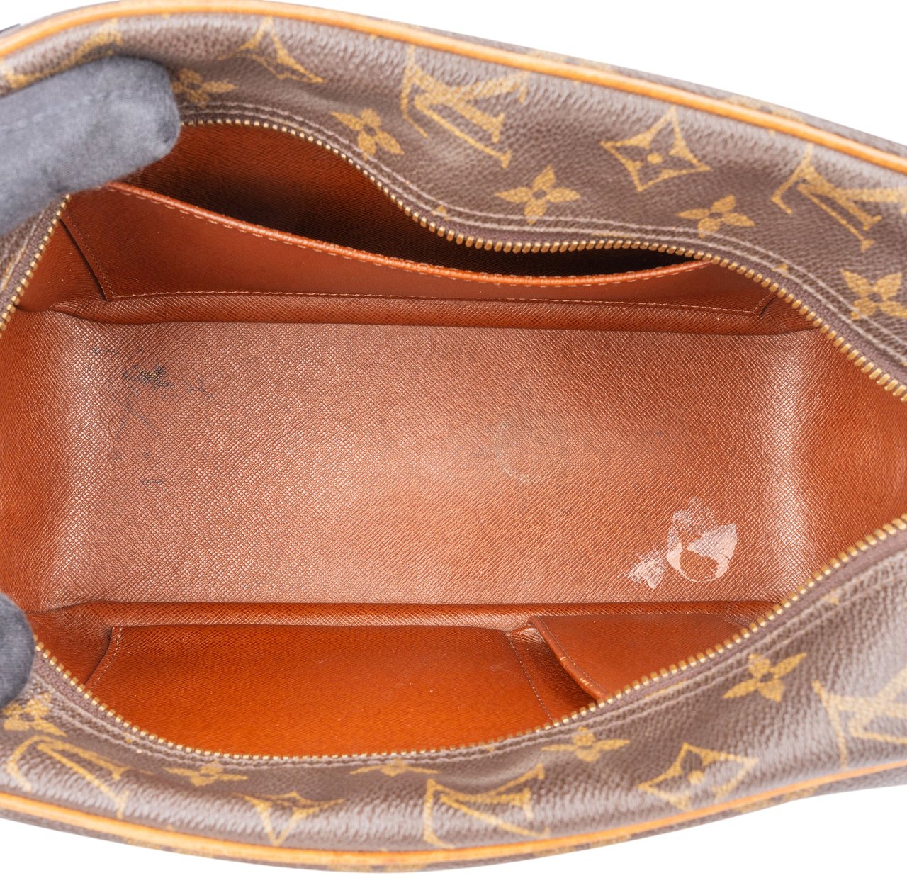 Louis Vuitton Louis Vuitton Canvas Monogram Cite MM Shoulder Bag Bruin
