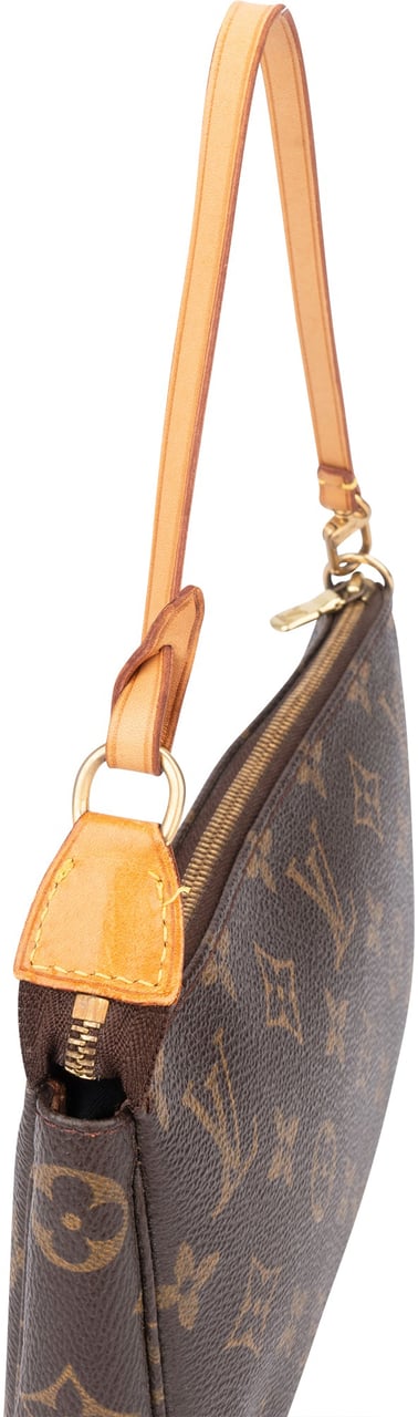 Louis Vuitton Louis Vuitton Canvas Monogram Pochette Accessoire Handbag Bruin