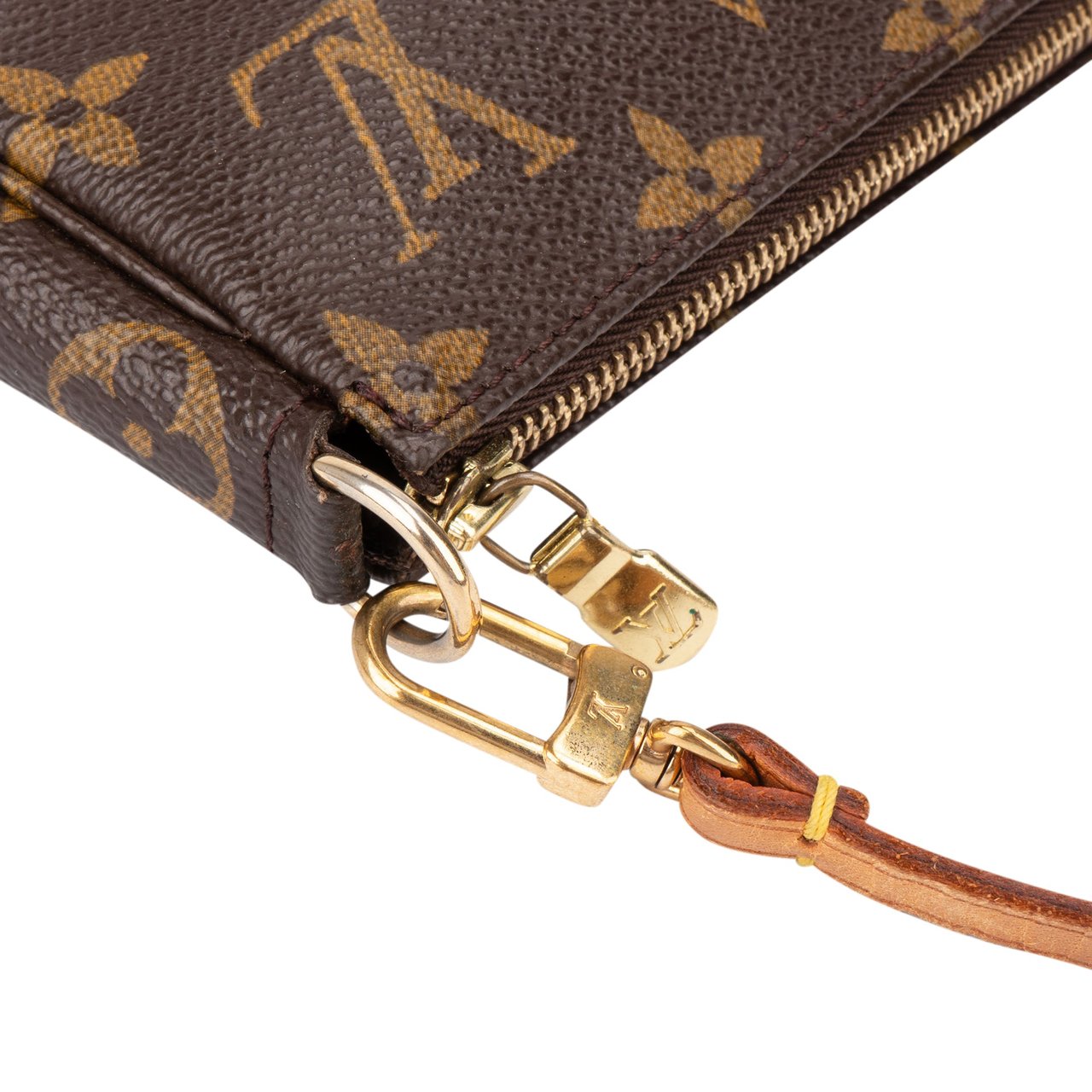 Louis Vuitton Louis Vuitton Canvas Monogram Pochette Accessoire Handbag Bruin