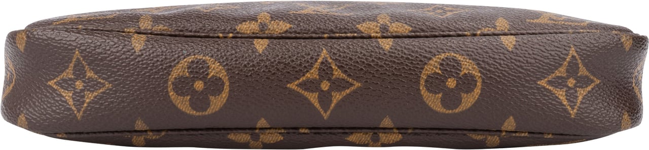 Louis Vuitton Louis Vuitton Canvas Monogram Pochette Accessoire Handbag Bruin
