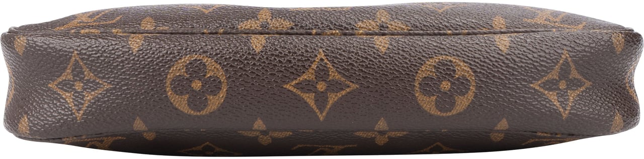 Louis Vuitton Louis Vuitton Canvas Monogram Pochette Accessoire Handbag Bruin