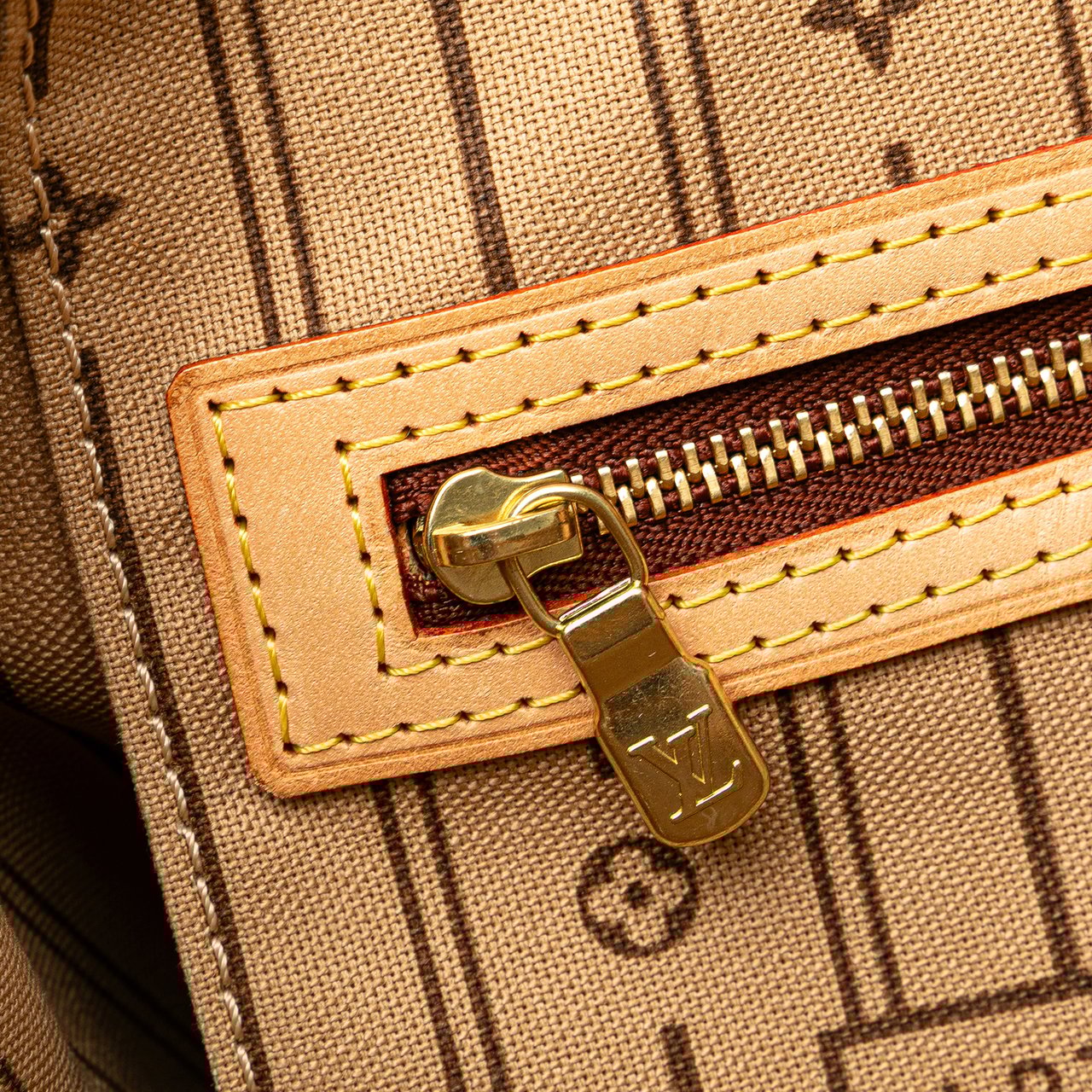 Louis Vuitton Monogram Neverfull PM Bruin